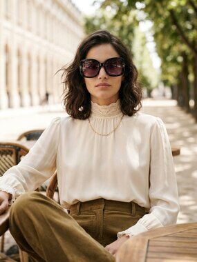 Authentic Chloé Oversized Square Sunglasses (CL2123 C01) Black with Rose Lenses